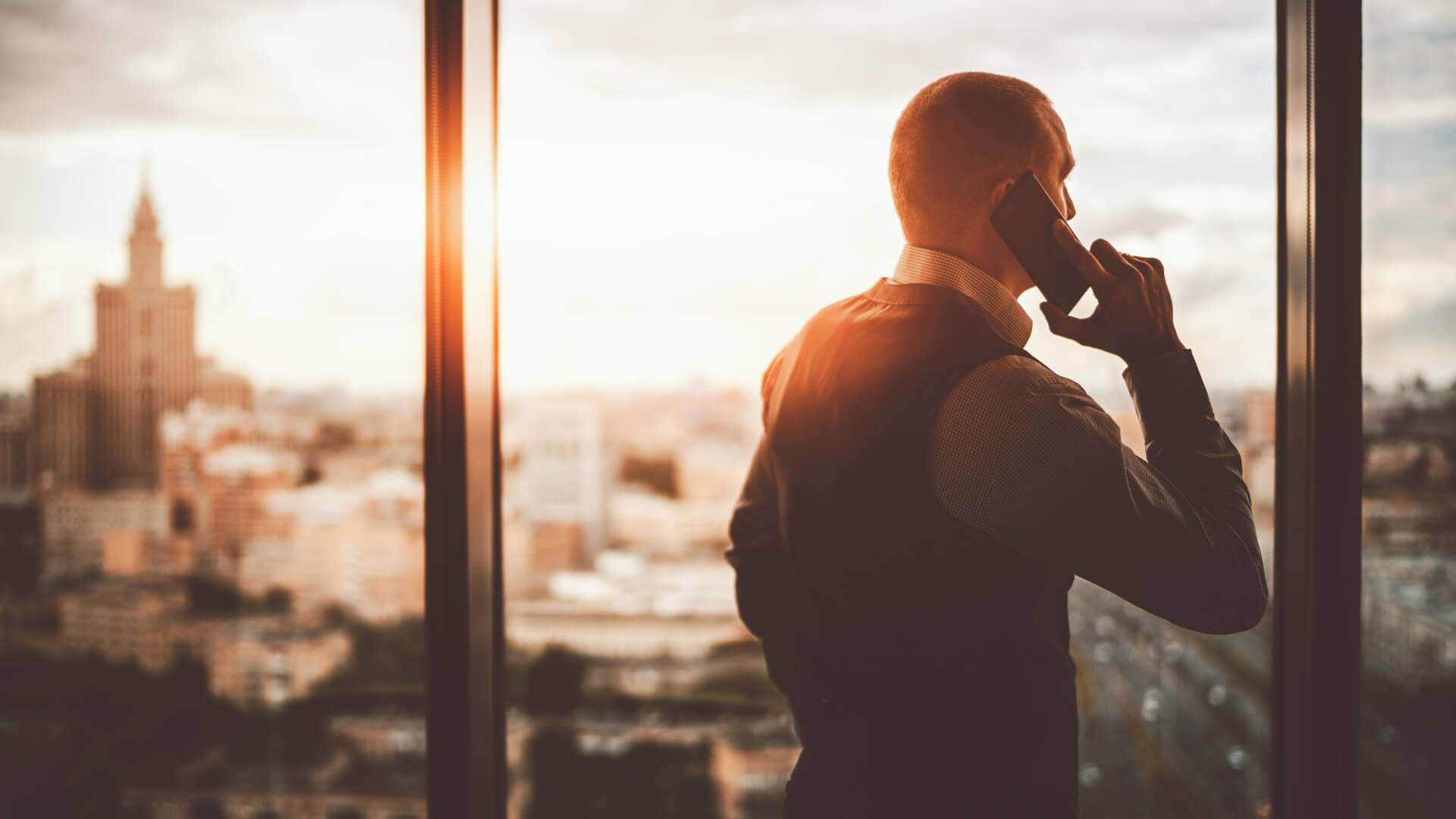 Toxic Confidence: Overconfident CEOs Are Less Likely to Learn from Performance Feedback - Featured Image | CEO Monthly