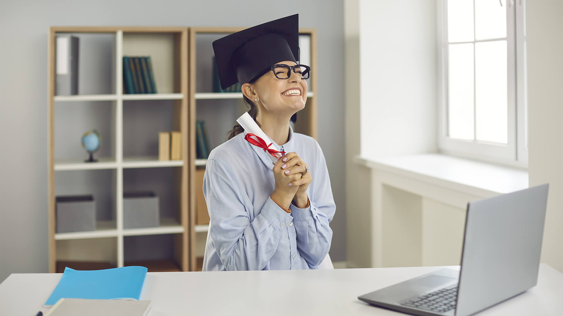Remote Recruiting: The Future of Onboarding New Graduates - Featured Image | CEO Monthly