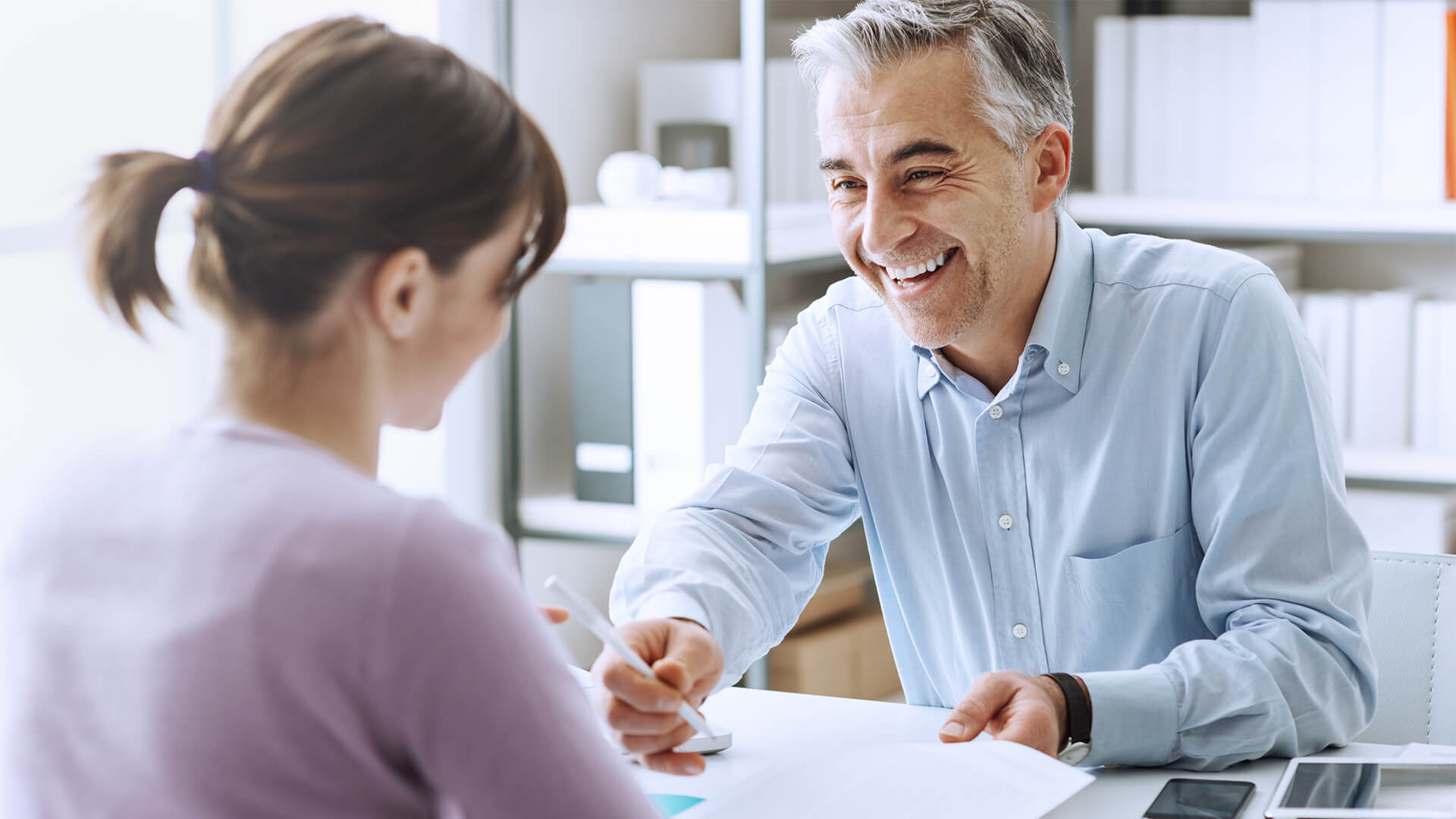 How and Why CEOs Should Improve Efforts to Connect with Customers - Featured Image | CEO Monthly