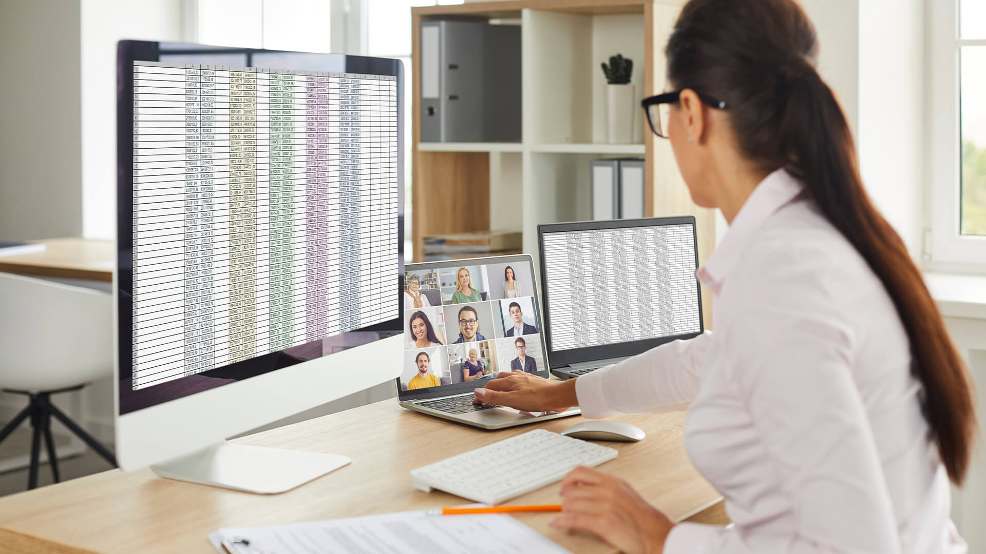 How to Manage Budgets for Remote Teams - Featured Image | CEO Monthly