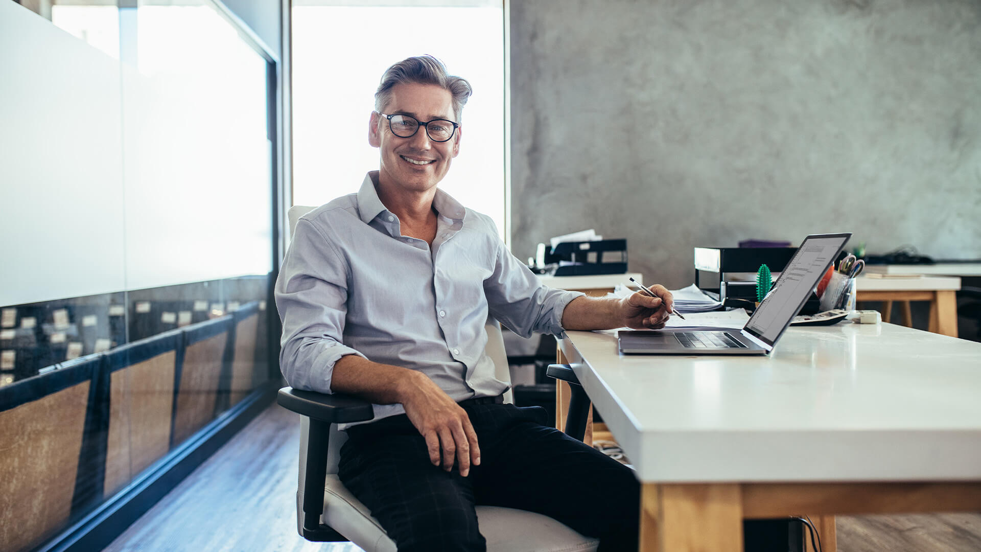 What Retired CEOs Can Do to Stay Busy and Active - Featured Image | CEO Monthly