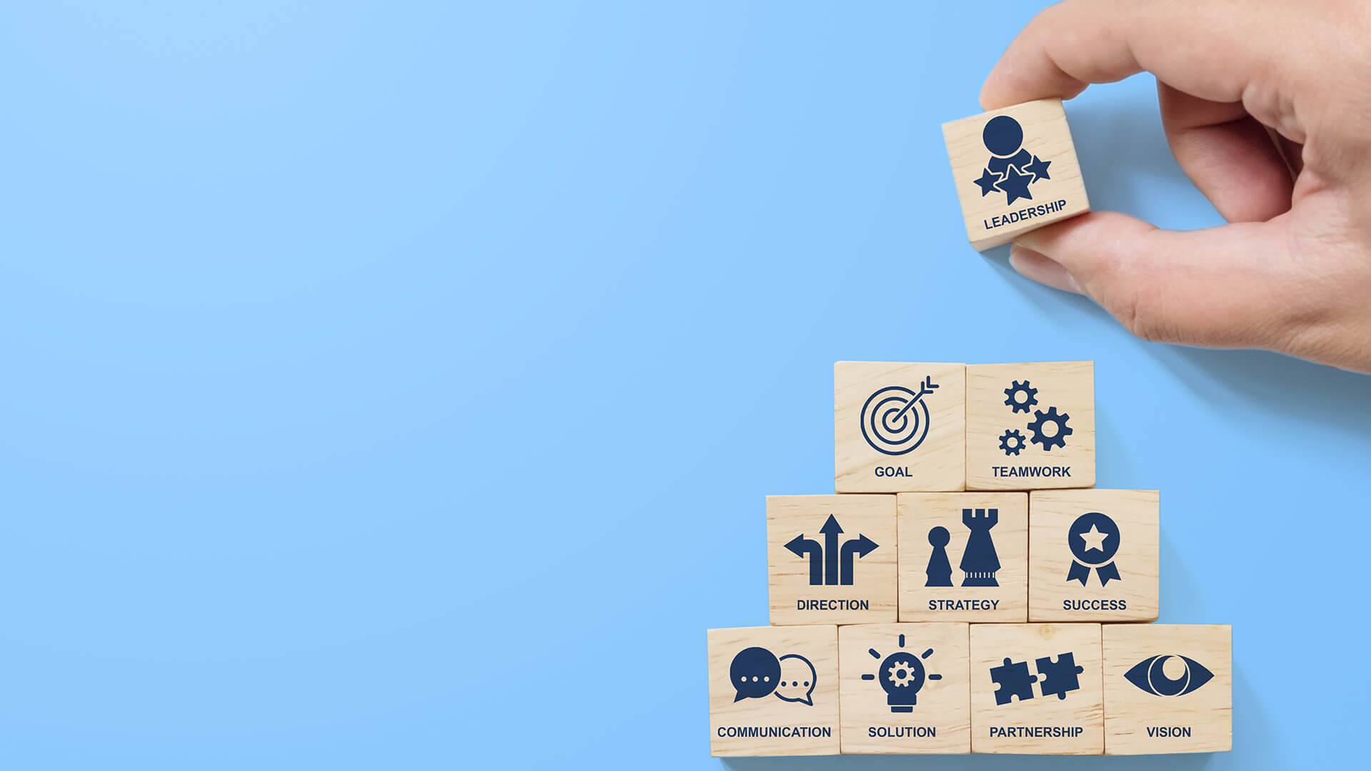 Four Top Qualities of Successful CEOs - Featured Image | CEO Monthly