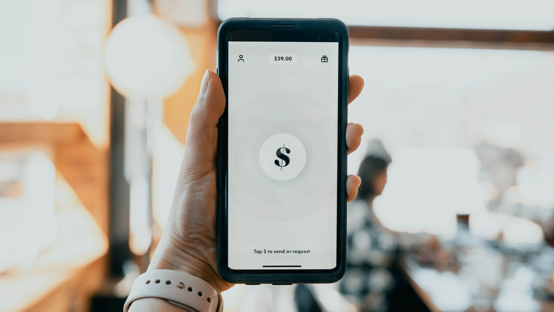 How XE.com Reinvented Itself As a Money Transfer Provider - Featured Image | CEO Monthly