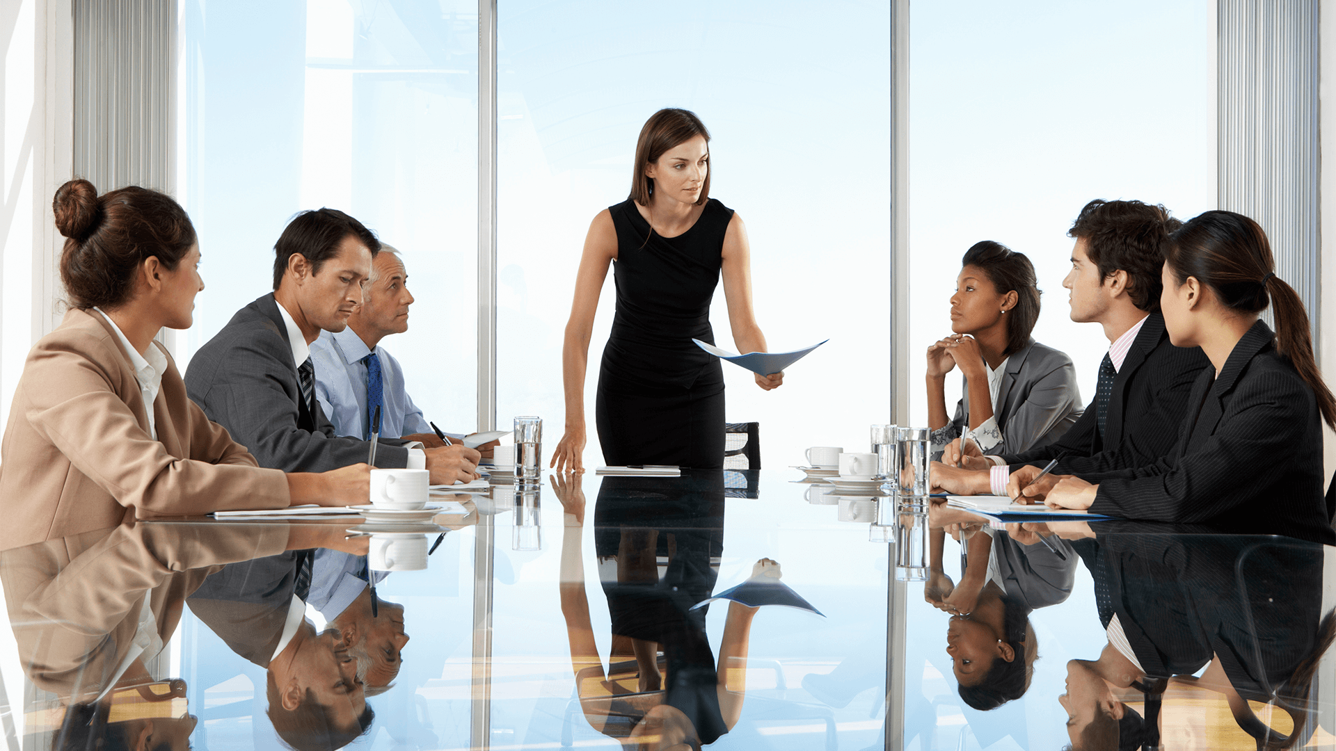 How the Board Should Support the CEO in 2023 - Featured Image | CEO Monthly
