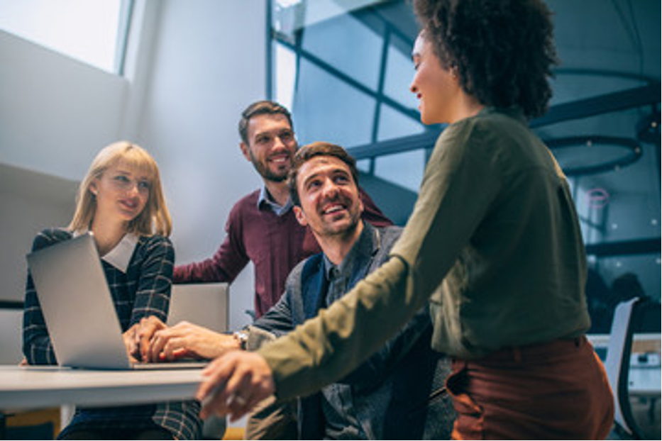 Post Thumbnail - The Best Proven Ways To Be Successful At Employee Management as a Leader