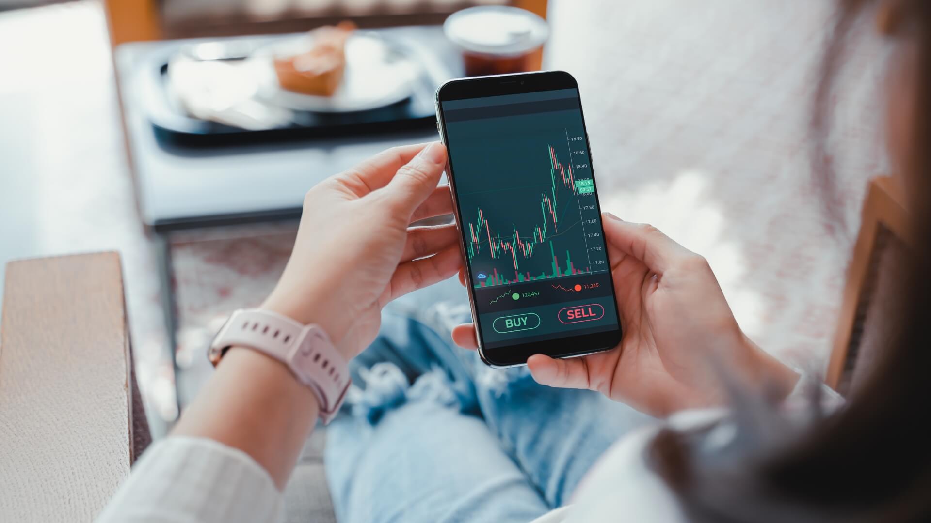 How CEOs Can Find Time for Stock Trading & Investing with the Help of Apps