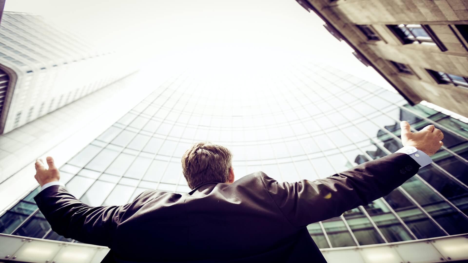 How to Know It’s Time to Make Changes in Your Business - Featured Image | CEO Monthly