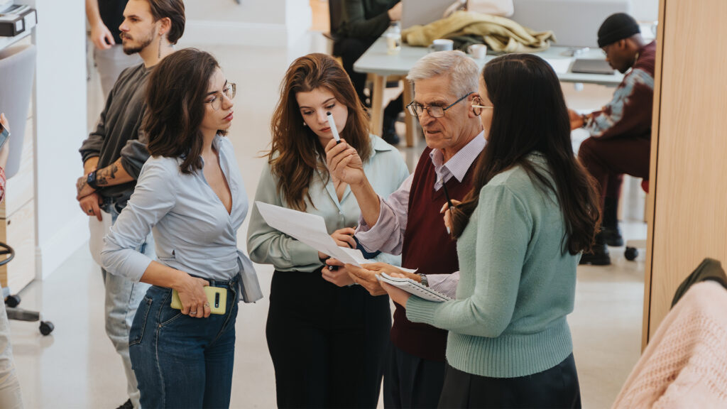Post Thumbnail - Cross-Generational Strategy Alignment: Execution Techniques for Multigenerational Workforces