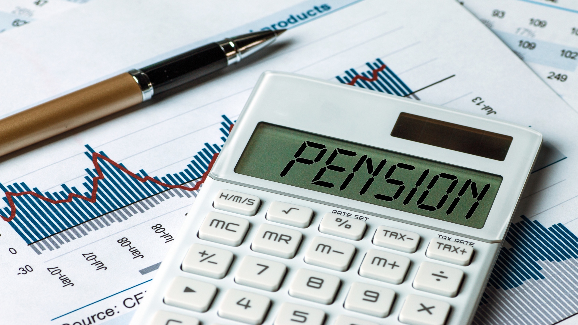 SIPPs vs Traditional Pension Schemes: Exploring Main Differences - Featured Image | CEO Monthly