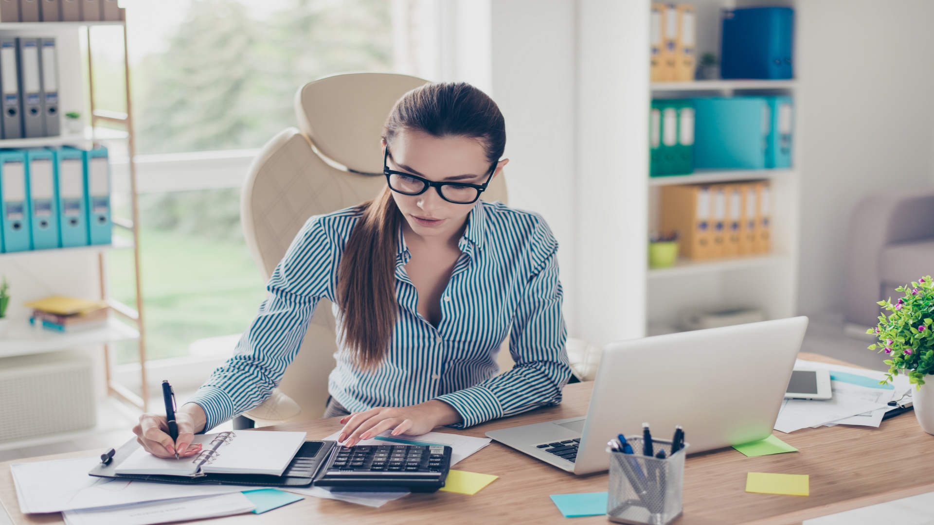 When Manual Workflows Stop Scaling: Why Business Leaders Invest in Custom Software Platforms - Featured Image | CEO Monthly