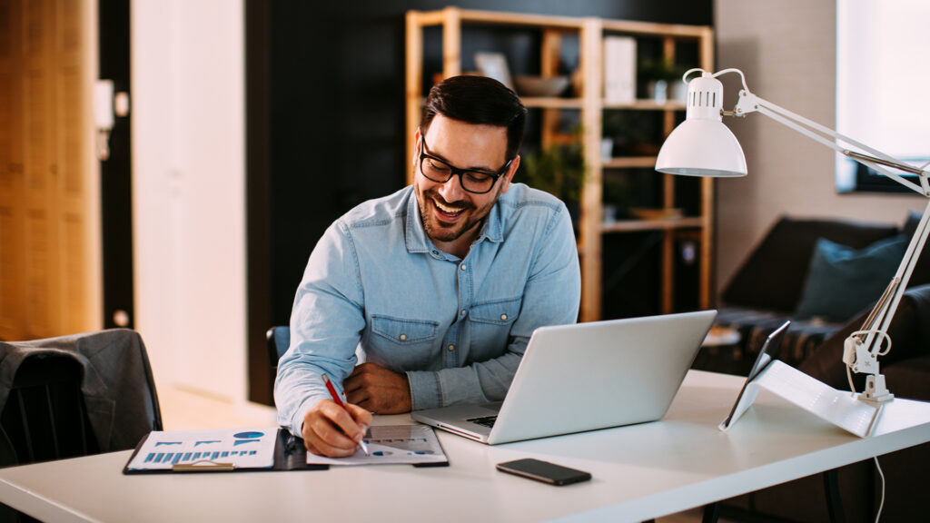 Post Thumbnail - Why Professionals Need a Space That Bridges the Gap Between Home and Headquarters