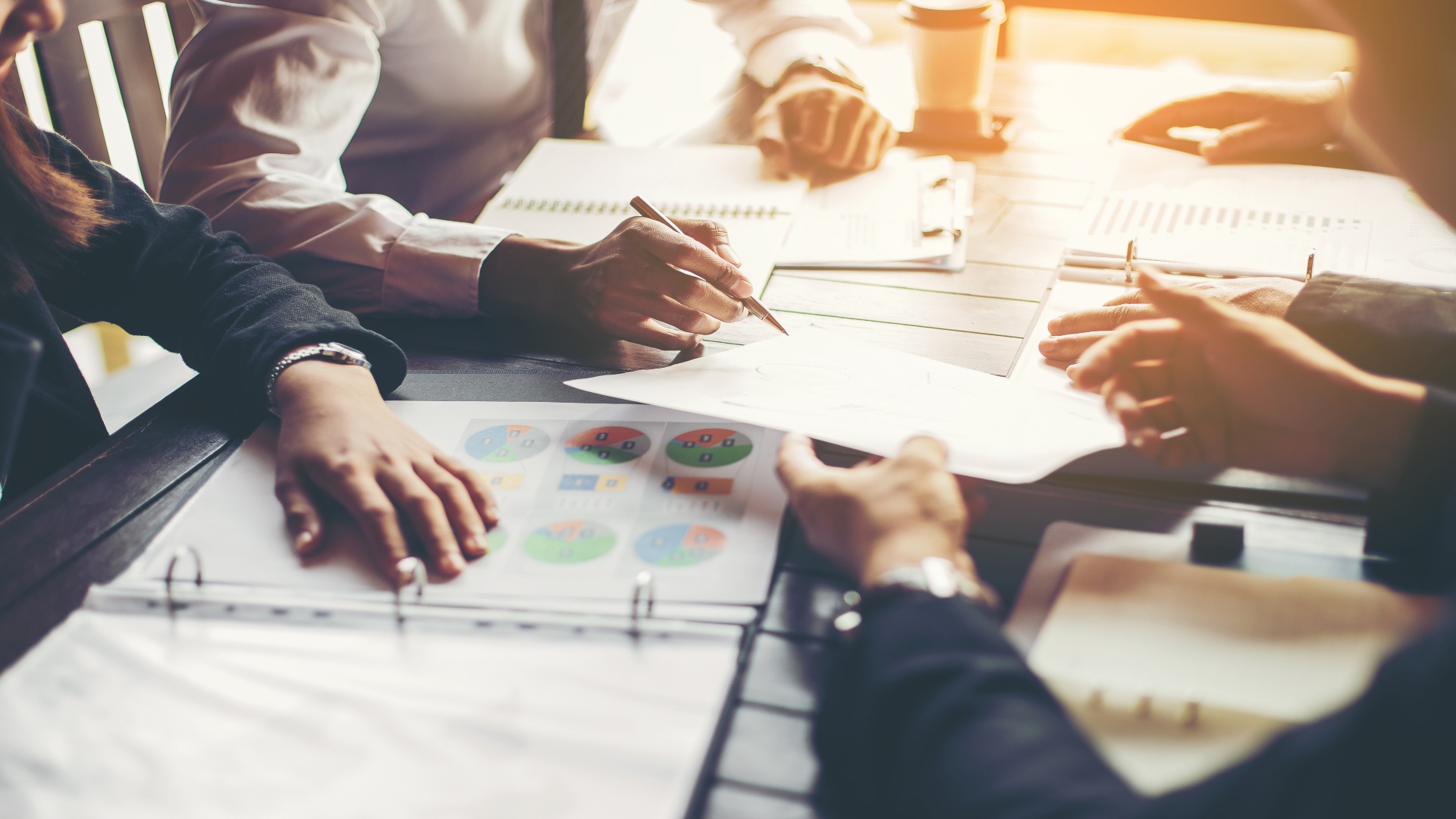 What Makes a Business Resilient? 3 Key Components for Long-Term Success - Featured Image | CEO Monthly