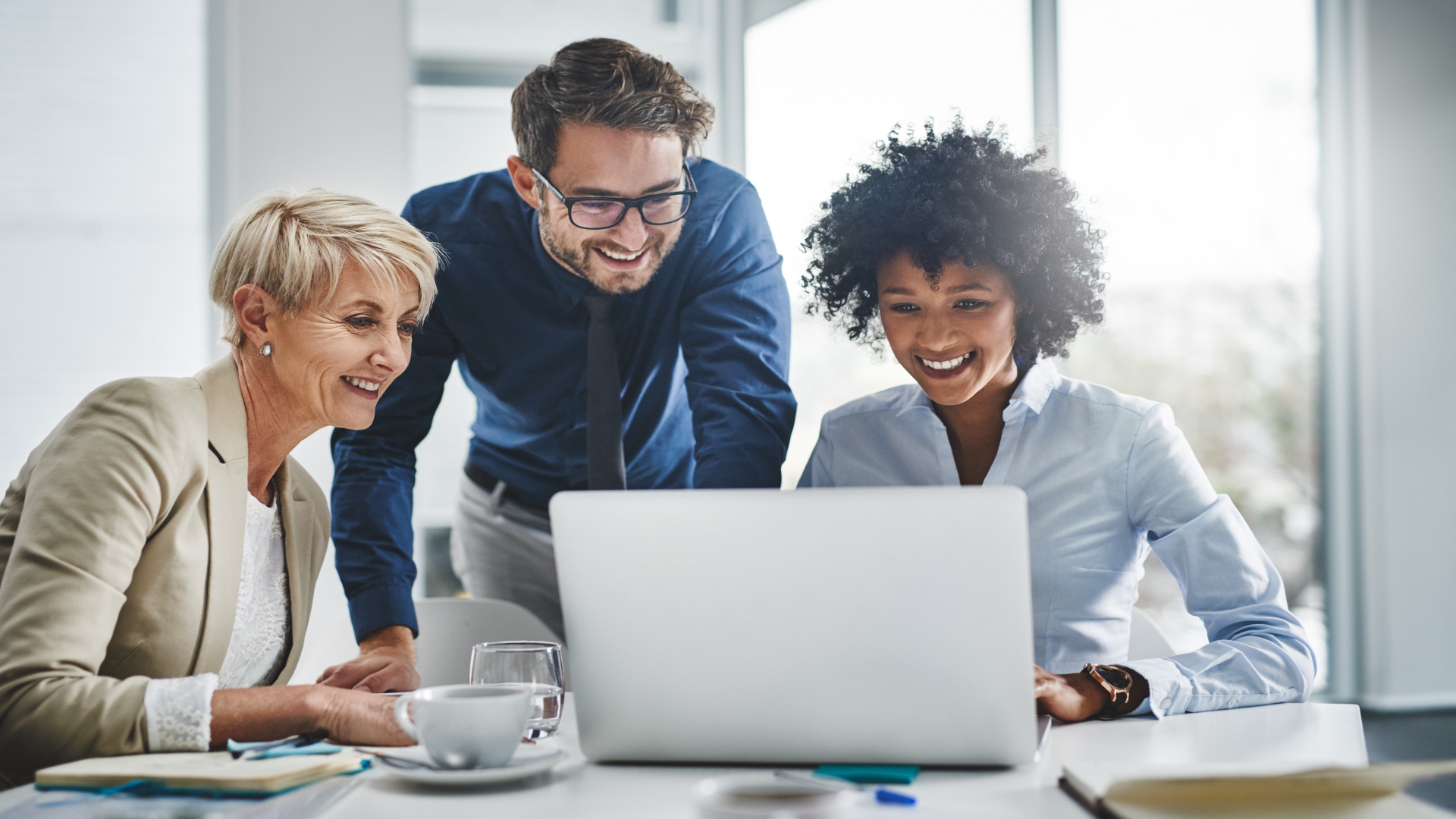 Context Collapse: Why AI Assistants Need Better CRM Data - Featured Image | CEO Monthly